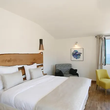 Serenada 3* Algajola (Corsica)