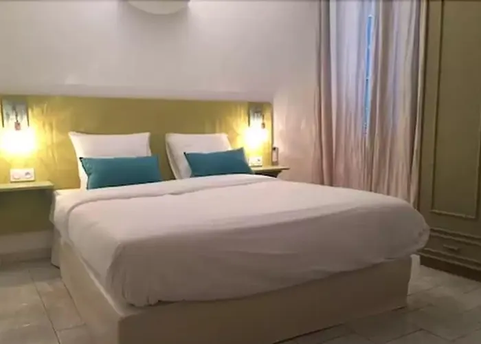 Serenada 3*