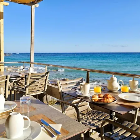 فندق Serenada 3*