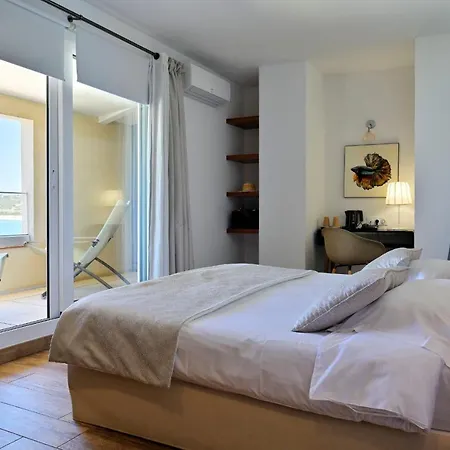 Serenada Hotel