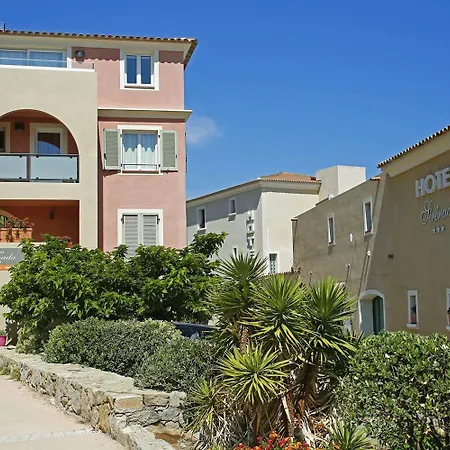 Ξενοδοχείο Serenada 3*