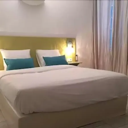 Serenada 3*
