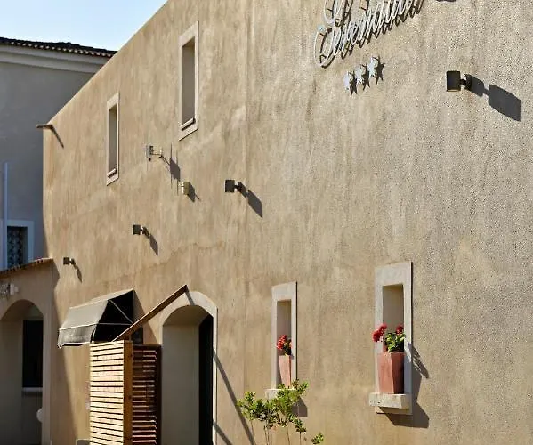 Serenada Hotel Algajola (Corsica)