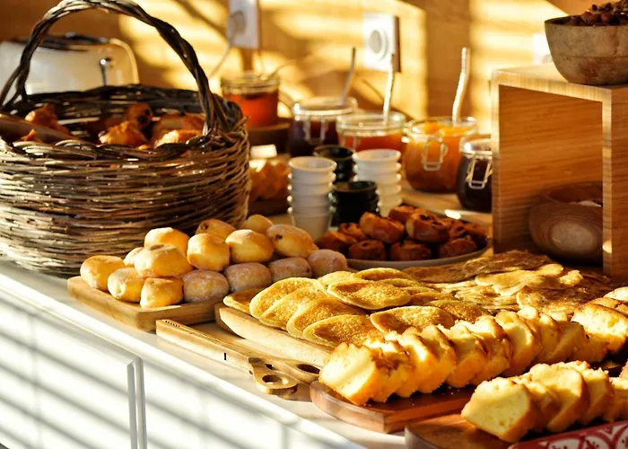 Serenada 3* Algajola (Corsica)