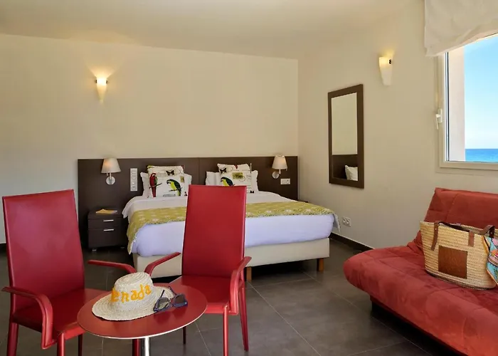 Serenada 3* Algajola (Corsica)