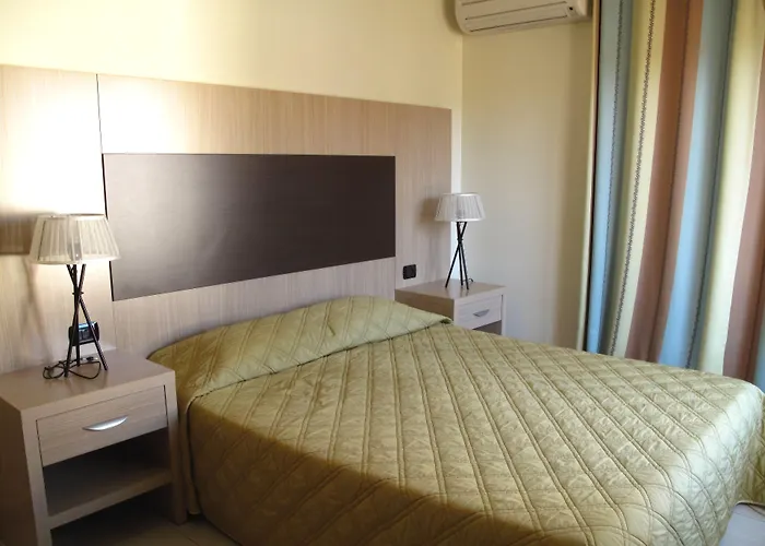 Serenada Algajola (Corsica)