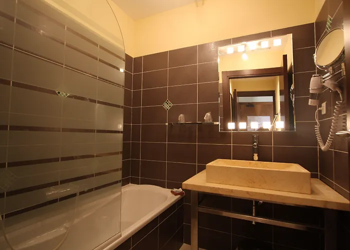 Serenada Szálloda Algajola