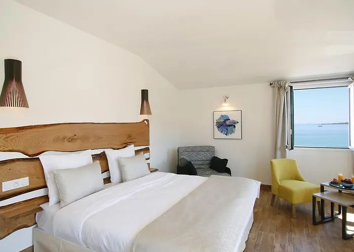 Serenada 3* Algajola (Corsica)